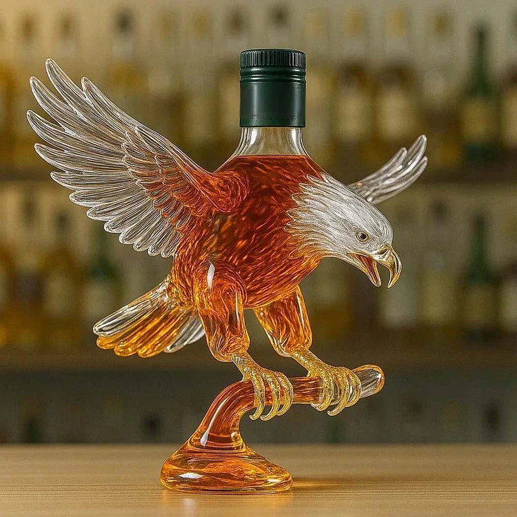 Fehérfejű sas formájú whisky üveg