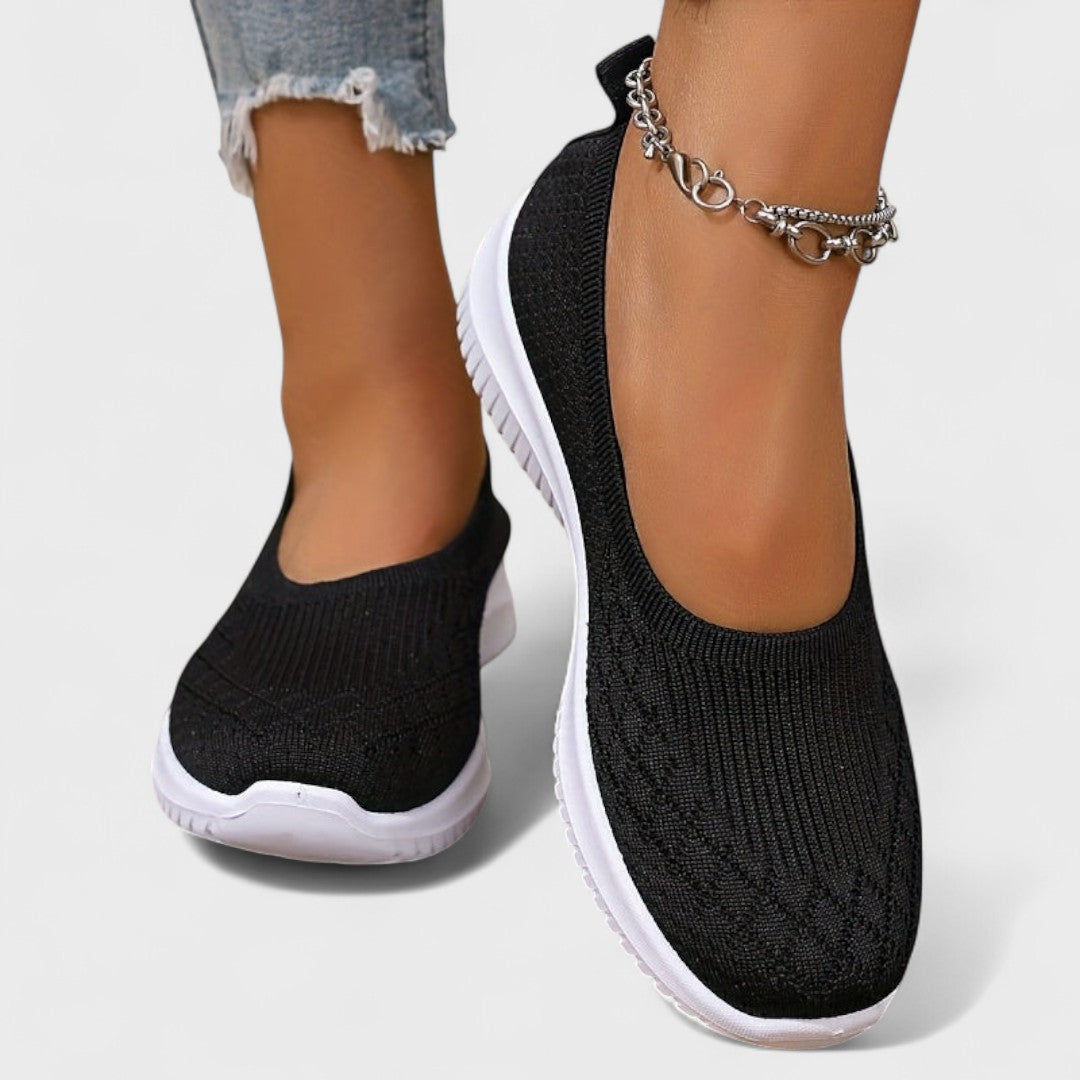 Marketa - Könnyű és lélegző cipő